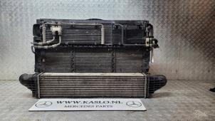 Used Radiator Mercedes S (W221) 3.0 S-320 CDI 24V Price € 150,00 Margin scheme offered by kaslo auto parts