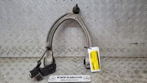 Used Front upper wishbone, left Mercedes S (W221) 3.0 S-320 CDI 24V Price € 50,00 Margin scheme offered by kaslo auto parts
