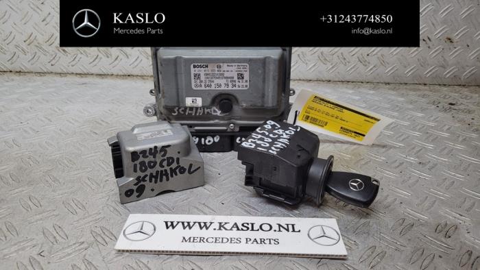 Used Ignition lock + computer Mercedes B (W245) 2.0 B-180 CDI 16V Price € 200,00 Margin scheme offered by kaslo auto parts