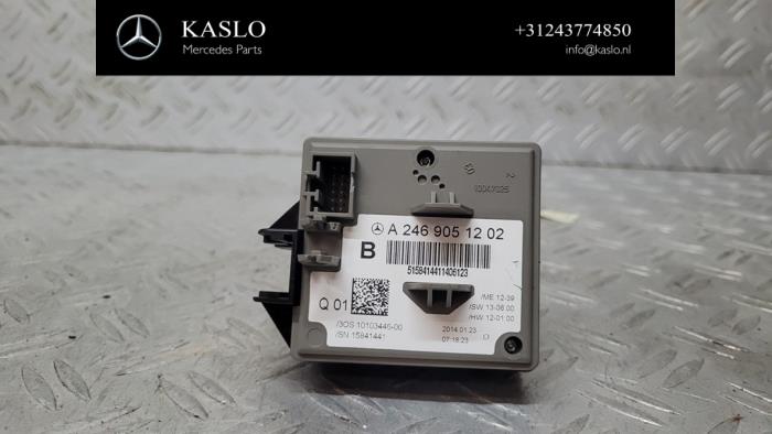 Ignition lock + computer from a Mercedes-Benz A (W176) 1.5 A-180 CDI, A-180d 16V 2014