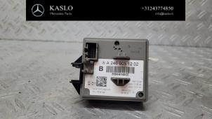 Ignition lock + computer from a Mercedes-Benz A (W176) 1.5 A-180 CDI, A-180d 16V 2014