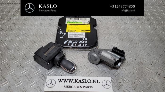 Used Ignition lock + computer Mercedes SLK (R171) 1.8 200 K 16V Price € 250,00 Margin scheme offered by kaslo auto parts