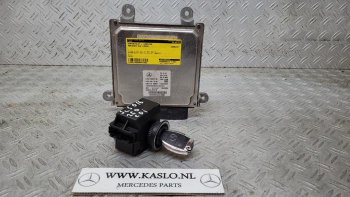 Ignition lock + computer from a Mercedes-Benz SLC (R172) 2.1 250 d 16V 2016