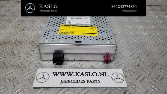 Używane Modul radiowy Mercedes SLC (R172) 2.1 250 d 16V Cena € 200,00 Procedura marży oferowane przez kaslo auto parts