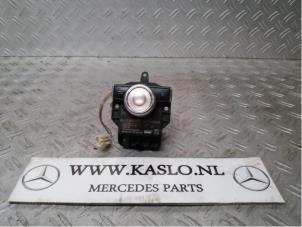 Used I-Drive knob Mercedes E Estate (S212) E-350 CDI V6 24V BlueEfficiency Price € 75,00 Margin scheme offered by kaslo auto parts
