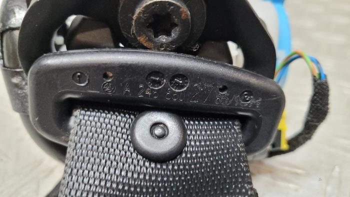 Ceinture de sécurité arrière gauche d'un Mercedes-Benz B (W246,242) 1.6 B-180 BlueEFFICIENCY Turbo 16V 2012