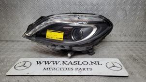 Used Headlight, left Mercedes B (W246,242) 1.8 B-200 CDI BlueEFFICIENCY 16V Price € 400,00 Margin scheme offered by kaslo auto parts