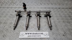 Usagé Système d'injection Mercedes A (W176) 1.6 A-180 16V Prix € 150,00 Règlement à la marge proposé par kaslo auto parts