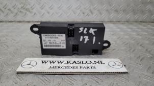 Used Seat heating module Mercedes SLK (R171) 1.8 200 K 16V Price € 75,00 Margin scheme offered by kaslo auto parts
