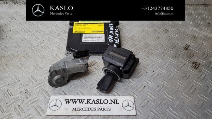 Used Ignition lock + computer Mercedes SLK (R171) 1.8 200 K 16V Price € 250,00 Margin scheme offered by kaslo auto parts