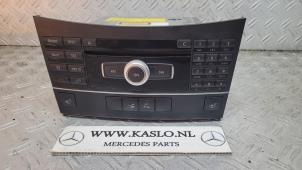 Usagé Panneau de commandes navigation Mercedes E (C207) E-350 CDI V6 24V Prix € 300,00 Règlement à la marge proposé par kaslo auto parts