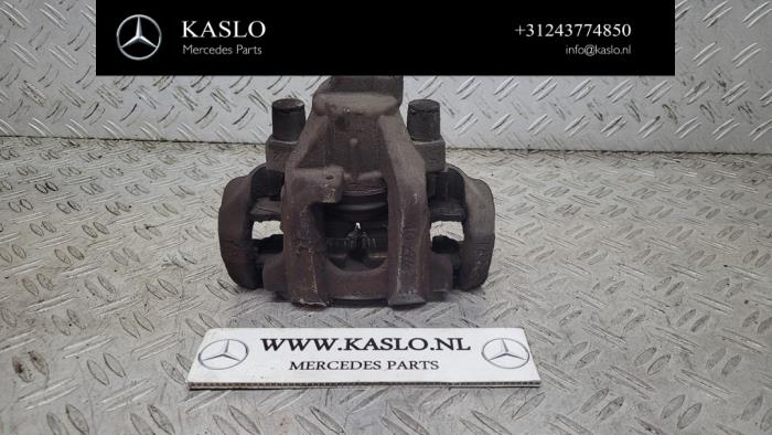 Gebrauchte Bremszange links hinten Mercedes ML II (164/4JG) 3.0 ML-280 CDI 4-Matic V6 24V Preis € 50,00 Margenregelung angeboten von kaslo auto parts