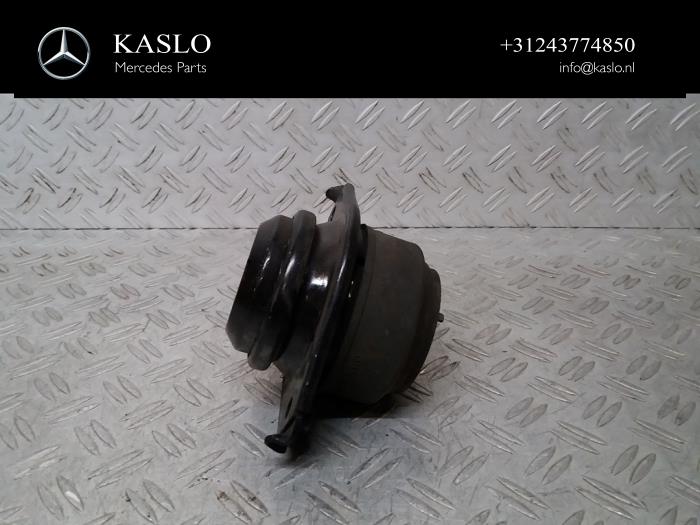 Used Engine mount Mercedes R (W251) 3.0 320 CDI 24V 4-Matic Price € 35,00 Margin scheme offered by kaslo auto parts