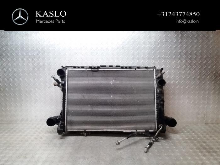 Usagé Intercooler Mercedes E (C207) E-350 CDI V6 24V Prix € 50,00 Règlement à la marge proposé par kaslo auto parts