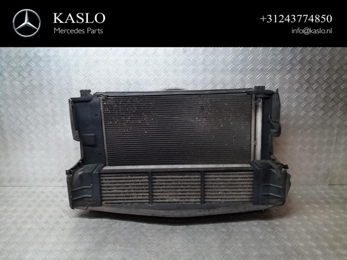 Air conditioning condenser from a Mercedes-Benz B (W246,242) 1.6 B-180 BlueEFFICIENCY Turbo 16V 2012