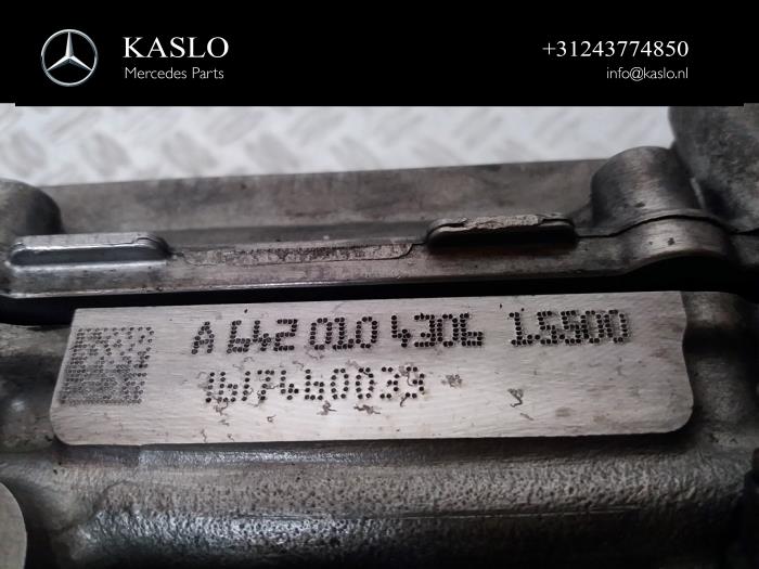 Cylinder head Mercedes S 3.0 S-320 CDI 24V - A6420104306 642930