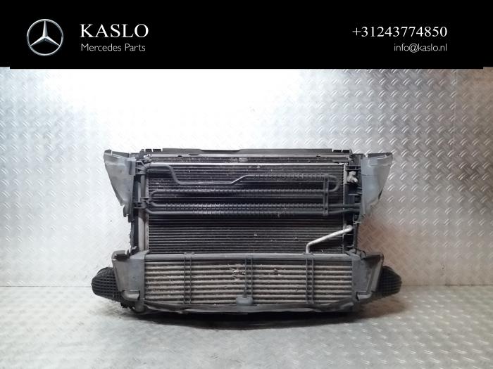 Usagé Intercooler Mercedes C (W204) 2.2 C-200 CDI 16V BlueEFFICIENCY Prix € 50,00 Règlement à la marge proposé par kaslo auto parts