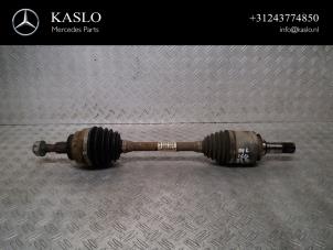 Used Front drive shaft, left Mercedes ML II (164/4JG) 3.0 ML-320 CDI 4-Matic V6 24V Price € 100,00 Margin scheme offered by kaslo auto parts