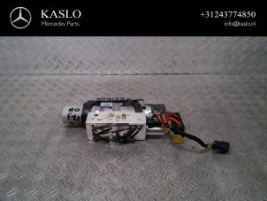 Used Hydraulic pump Mercedes SLK (R171) 1.8 200 K 16V Price € 175,00 Margin scheme offered by kaslo auto parts