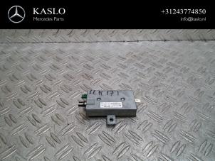 Used Radio amplifier Mercedes SLK (R171) 1.8 200 K 16V Price € 50,00 Margin scheme offered by kaslo auto parts