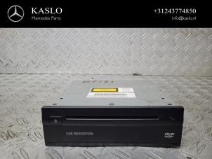 Used DVD player Mercedes SLK (R171) 1.8 200 K 16V Price € 150,00 Margin scheme offered by kaslo auto parts