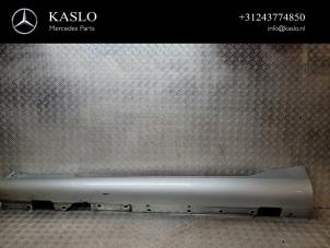 Used Side skirt, left Mercedes SLK (R171) 1.8 200 K 16V Price € 100,00 Margin scheme offered by kaslo auto parts