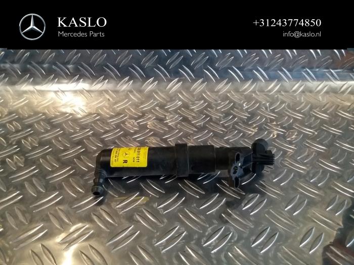 Używane Spryskiwacz reflektorów Mercedes C (W203) 2.0 C-180 16V Cena € 30,00 Procedura marży oferowane przez kaslo auto parts