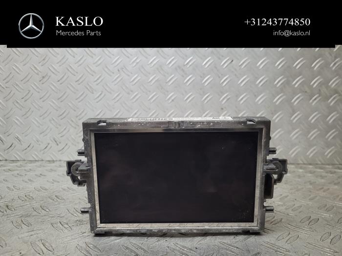 Begagnade Innerdisplay Mercedes E (C207) E-350 CDI V6 24V Pris € 100,00 Marginaltabell erbjuds av kaslo auto parts