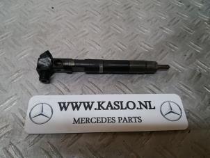 Usagé Injecteur (diesel) Mercedes A (W176) 2.2 A-200 CDI, A-200d 16V Prix € 125,00 Règlement à la marge proposé par kaslo auto parts