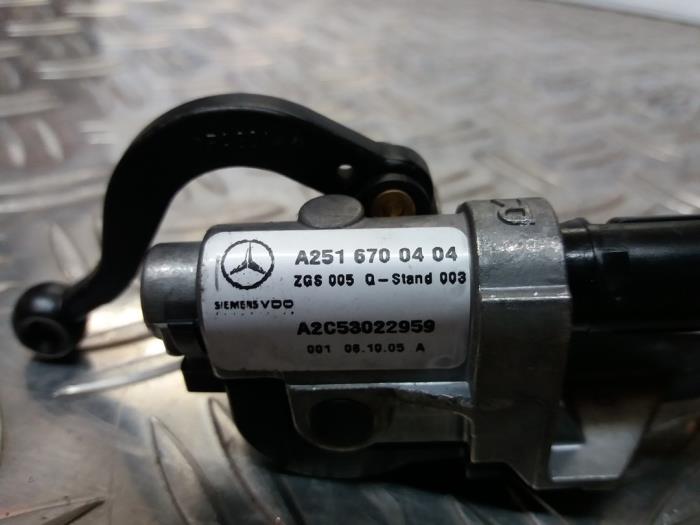 Trójkatna szyba prawy tyl z Mercedes-Benz R (W251) 3.0 280 CDI 24V 4-Matic 2008