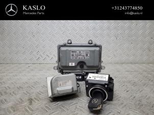 Used Ignition lock + computer Mercedes A (W169) 2.0 A-160 CDI 16V Price € 200,00 Margin scheme offered by kaslo auto parts