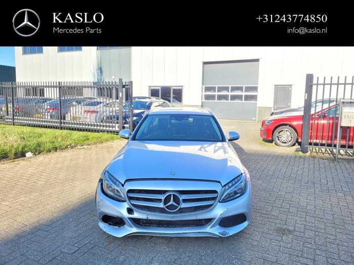 Phare gauche d'un Mercedes-Benz C Estate (S205) C-350 e 2.0 16V 2016