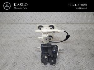 Used Tailgate lock mechanism Mercedes C Estate (S205) C-350 e 2.0 16V Price € 100,00 Margin scheme offered by kaslo auto parts