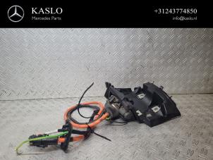 Used Hybrid charging cable Mercedes C Estate (S205) C-350 e 2.0 16V Price € 150,00 Margin scheme offered by kaslo auto parts