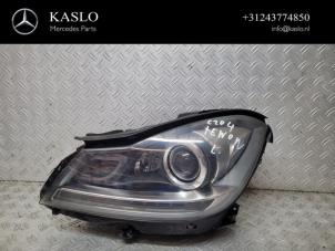 Used Headlight, left Mercedes C (W204) 2.2 C-220 CDI 16V BlueEFFICIENCY Price € 500,00 Margin scheme offered by kaslo auto parts