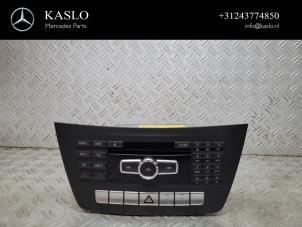 Used Navigation control panel Mercedes C (W204) 1.8 C-180 CGI 16V Price € 300,00 Margin scheme offered by kaslo auto parts