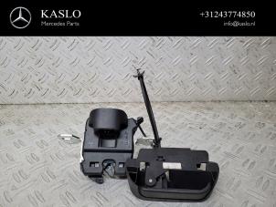 Used Rear seat lock Mercedes C (W205) C-200 2.0 CGI 16V Price € 50,00 Margin scheme offered by kaslo auto parts