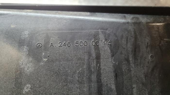 Radiador de aire acondicionado de un Mercedes-Benz B (W246,242) 1.5 B-180 CDI 16V 2014