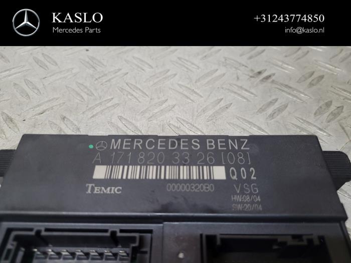 Ordinateur toit escamotable d'un Mercedes-Benz SLK (R171) 1.8 200 K 16V 2006
