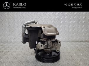 Used Power steering pump Mercedes SLK (R171) 1.8 200 K 16V Price € 100,00 Margin scheme offered by kaslo auto parts