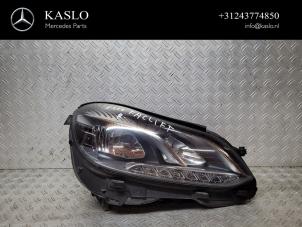 Used Headlight, right Mercedes E (W212) E-220 CDI 16V BlueEfficiency Price € 750,00 Margin scheme offered by kaslo auto parts