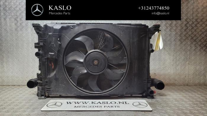 Usagé Ventilateur radiateur Mercedes B (W246/W242) 1.5 B-180 CDI,d 16V Prix € 150,00 Règlement à la marge proposé par kaslo auto parts