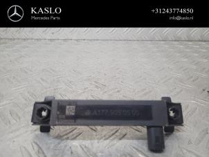 Used Keyless entry antenna Mercedes GLA (H247) 1.3 180 Turbo 16V Price € 15,00 Margin scheme offered by kaslo auto parts