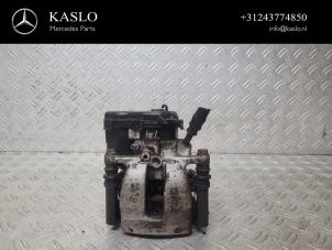 Used Rear brake calliper, left Mercedes SLC (R172) 2.1 250 d 16V Price € 100,00 Margin scheme offered by kaslo auto parts
