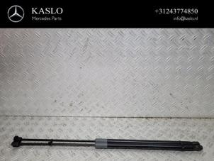 Used Set of bonnet gas struts Mercedes SLC (R172) 2.1 250 d 16V Price € 50,00 Margin scheme offered by kaslo auto parts