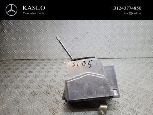 Used Automatic gear selector Mercedes SL (R230) 3.7 SL-350 V6 18V Price € 300,00 Margin scheme offered by kaslo auto parts