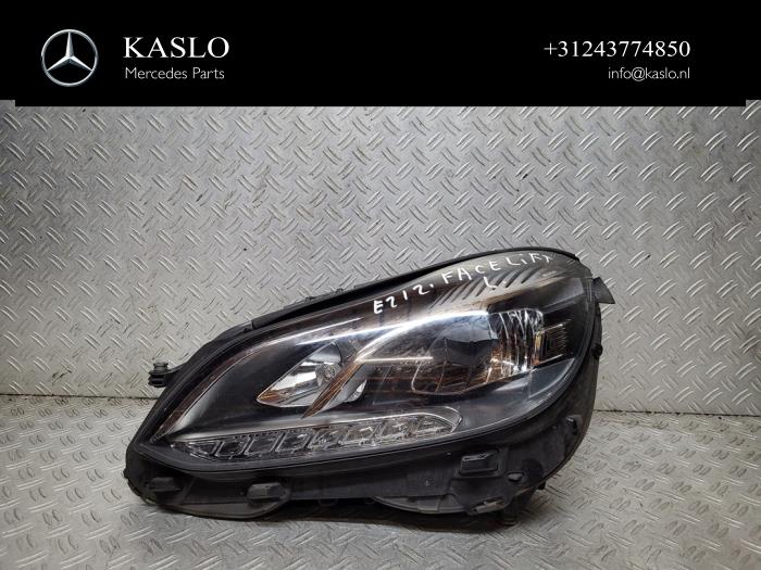 Używane Reflektor lewy Mercedes E (W212) E-220 CDI 16V BlueEfficiency Cena € 750,00 Procedura marży oferowane przez kaslo auto parts