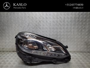 Used Headlight, right Mercedes E (W212) E-220 CDI 16V BlueEfficiency Price € 750,00 Margin scheme offered by kaslo auto parts