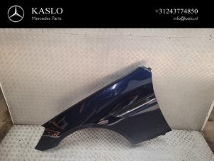 Used Front wing, left Mercedes SLK (R172) 2.1 250 CDI 16V BlueEFFICIENCY Price € 350,00 Margin scheme offered by kaslo auto parts