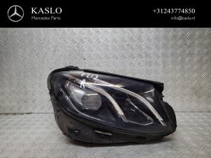 Used Headlight, right Mercedes E (W213) E-220d 2.0 Turbo 16V Price € 1.000,00 Margin scheme offered by kaslo auto parts